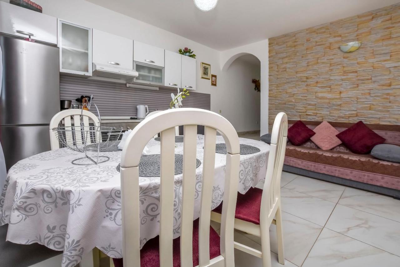 Apartment Iryna Rogoznica  Exterior foto